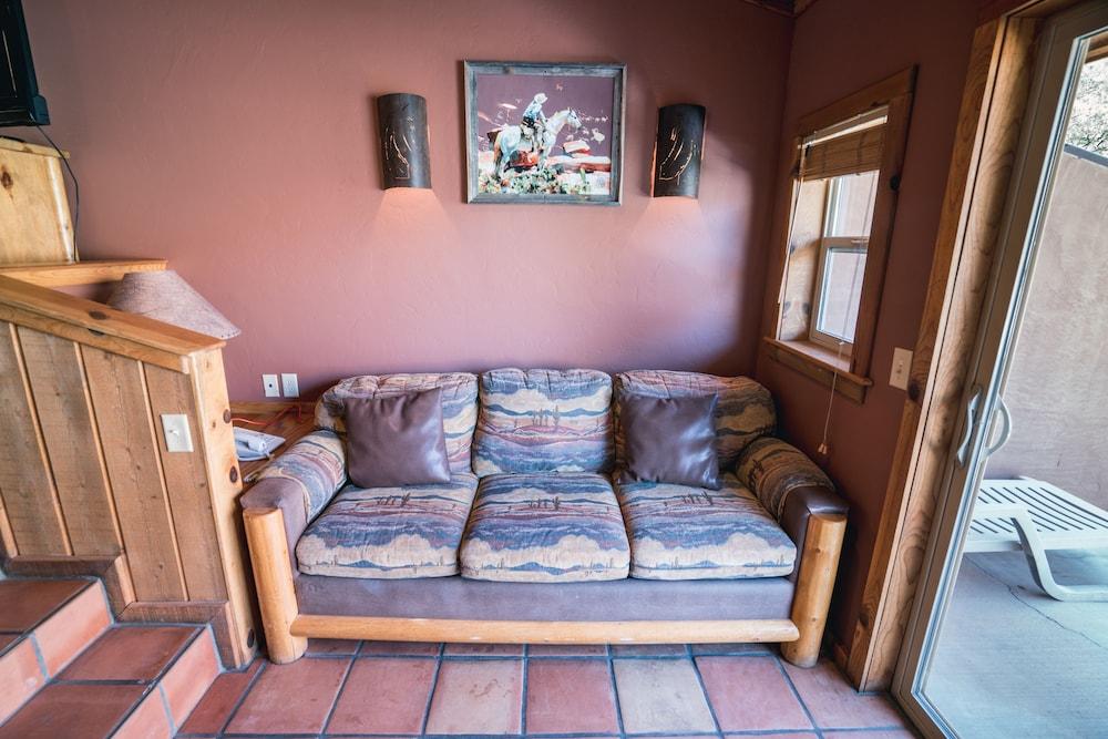 赤壁小屋酒店 摩押 外观 照片
