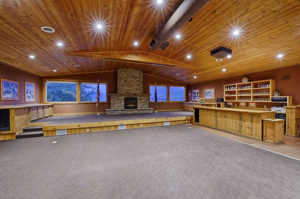 赤壁小屋酒店 摩押 外观 照片